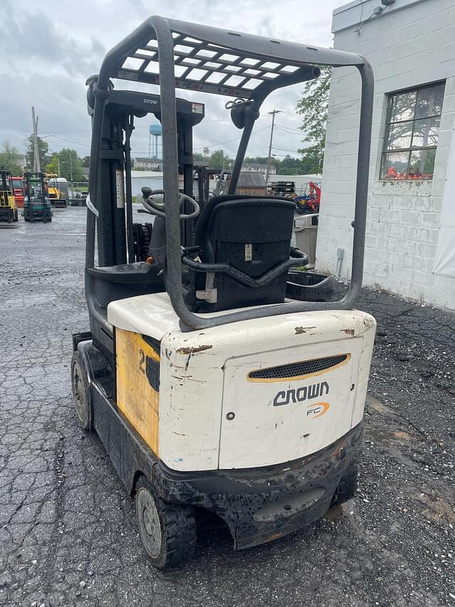 Image of Crown FC4515-40 equipment image 4