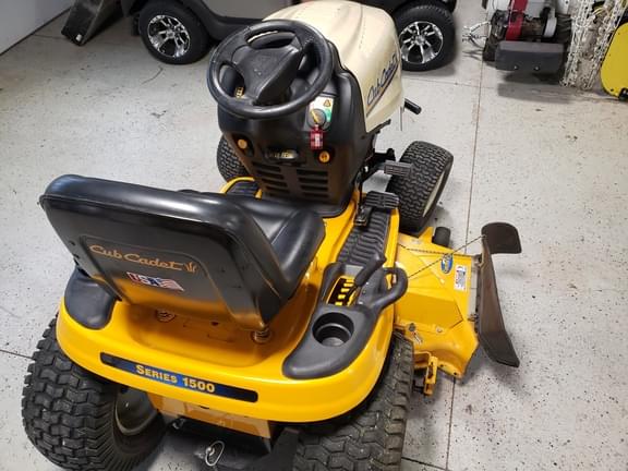 Image of Cub Cadet GT1554 equipment image 4