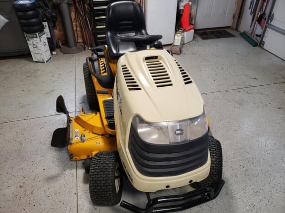 Image of Cub Cadet GT1554 equipment image 2