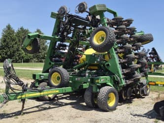 Image of John Deere 1990 equipment image 1