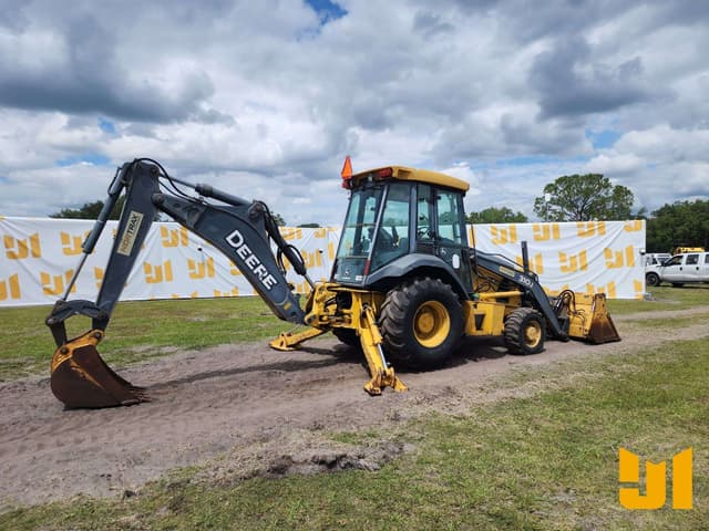 Image of John Deere 310J equipment image 4