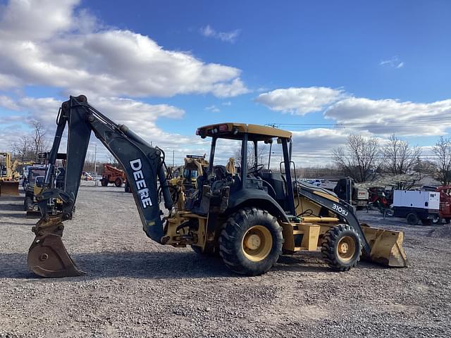 Image of John Deere 310SJ equipment image 4