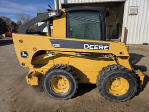 2008 John Deere 325 Image
