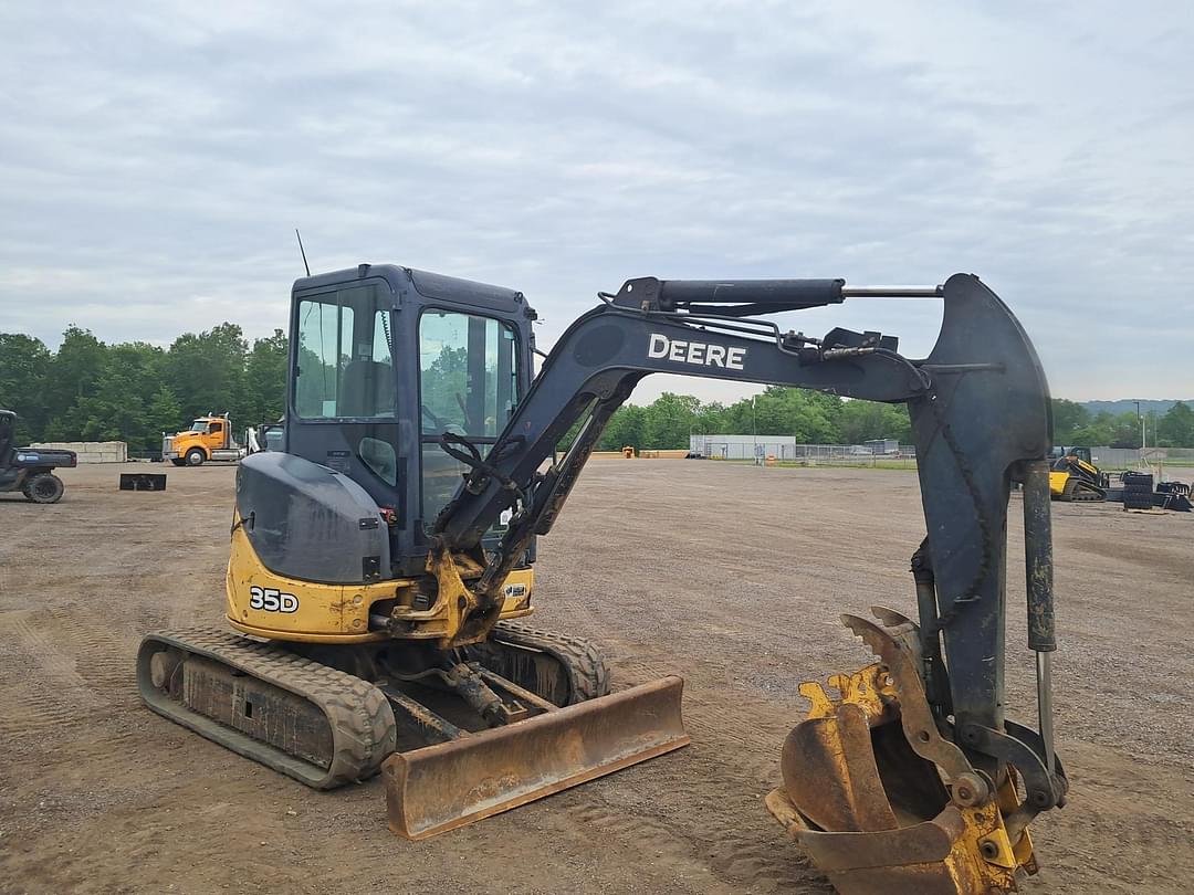Image of John Deere 35D Primary image