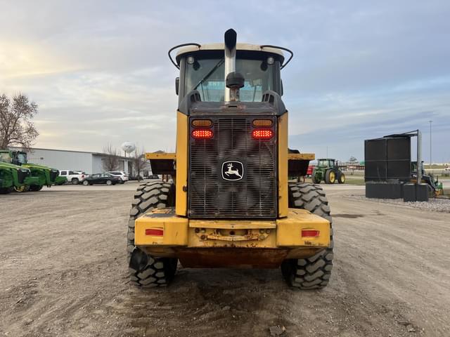 Image of John Deere 444J equipment image 3