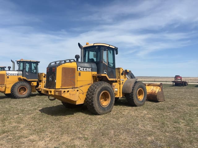 Image of John Deere 544J equipment image 4
