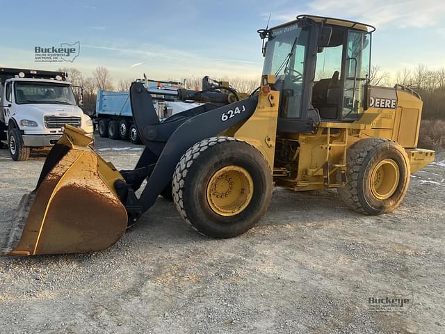 Image of John Deere 624J equipment image 2