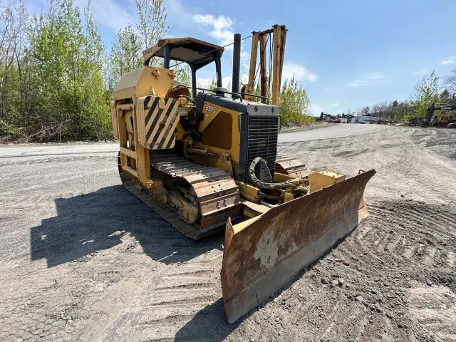 Image of John Deere 650J LGP equipment image 4