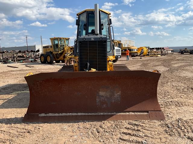 Image of John Deere 700J equipment image 1