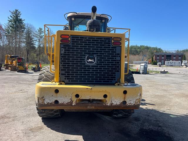 Image of John Deere 744J equipment image 3