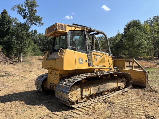 Image of John Deere 750J LGP equipment image 4