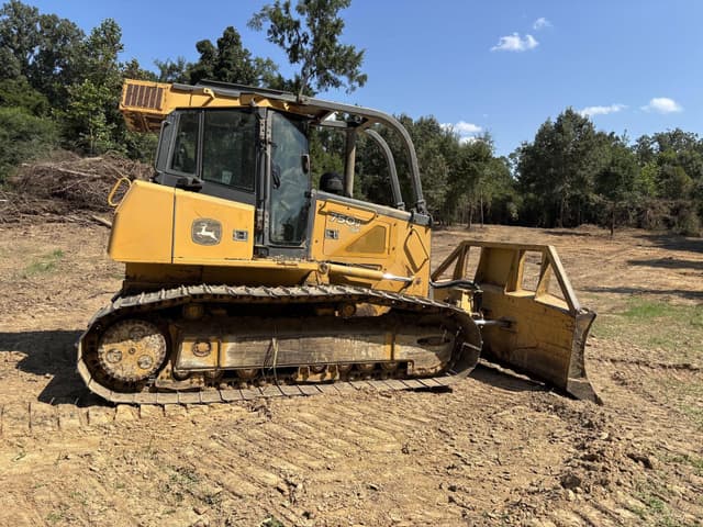 Image of John Deere 750J LGP equipment image 2