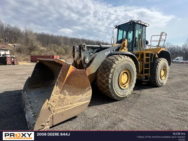 Image of John Deere 844J equipment image 2