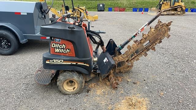 Image of Ditch Witch R150 equipment image 3
