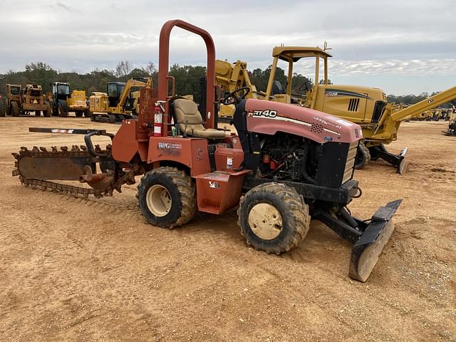 Image of Ditch Witch RT40 equipment image 3