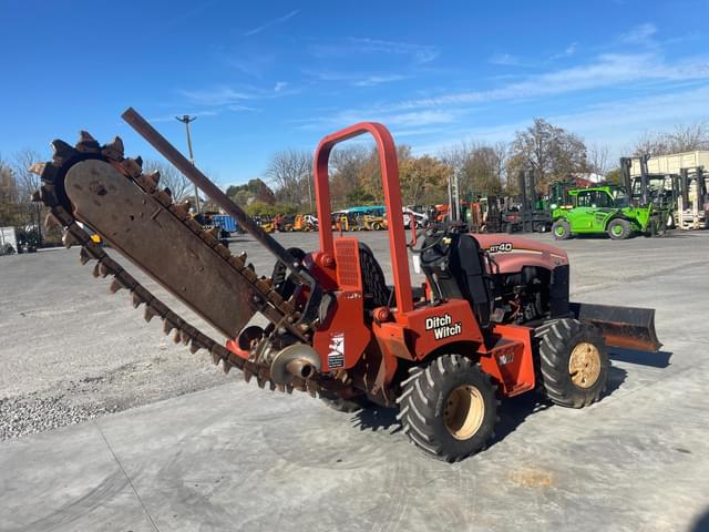 Image of Ditch Witch RT40 equipment image 2