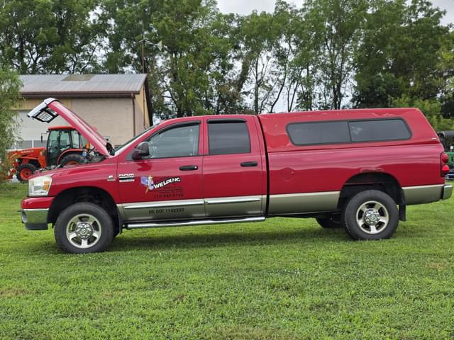 Image of Dodge Ram 2500 equipment image 3