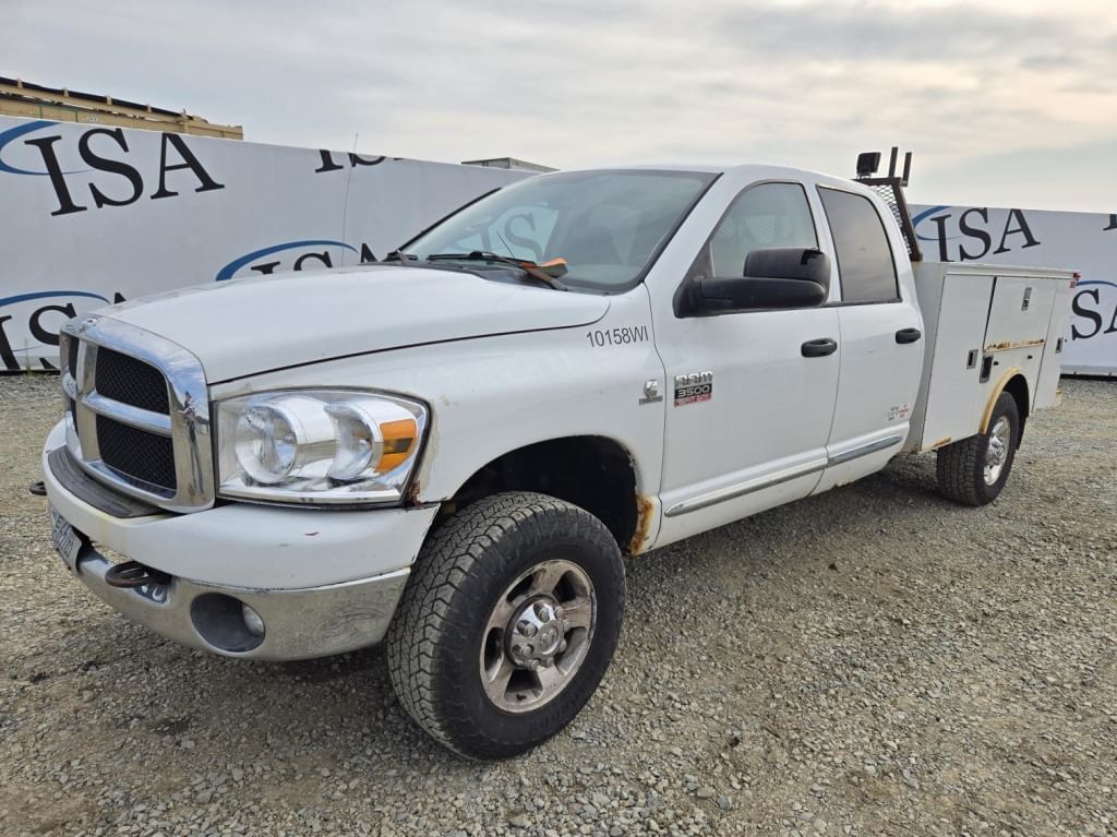 2008 Dodge Ram 3500 Equipment Image0