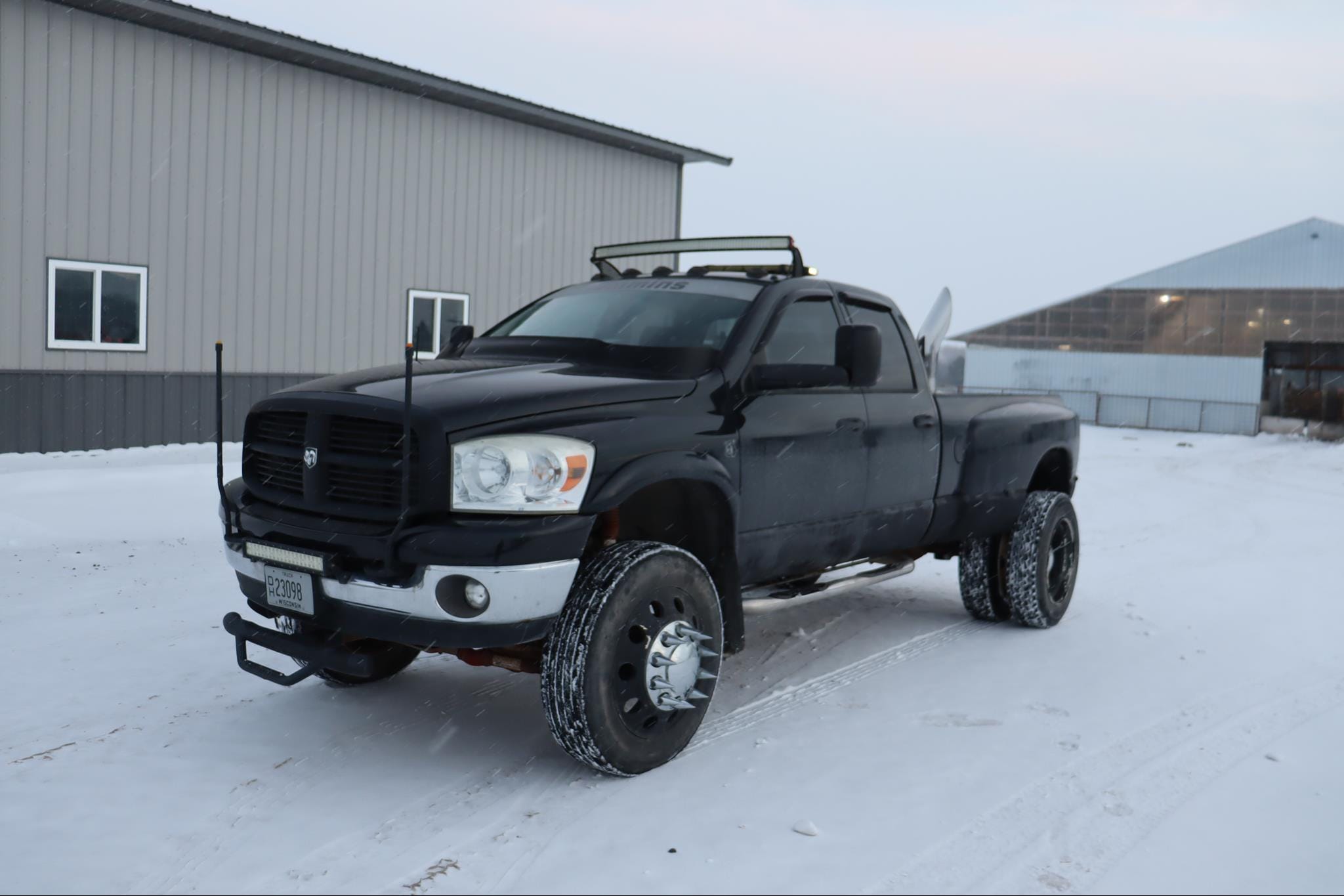 2008 Dodge Ram 3500 Equipment Image0