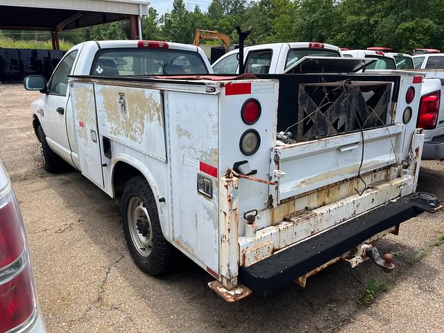 Image of Dodge Ram 2500 equipment image 1