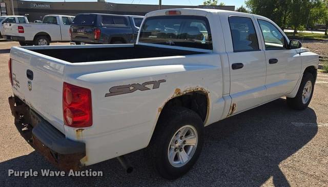 Image of Dodge Dakota equipment image 4
