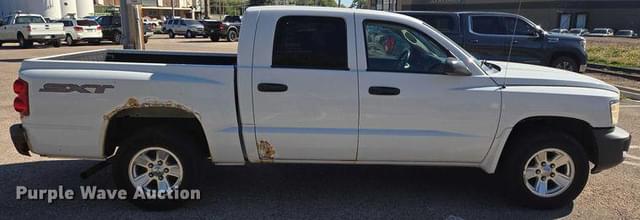 Image of Dodge Dakota equipment image 3