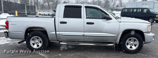 Image of Dodge Dakota equipment image 3