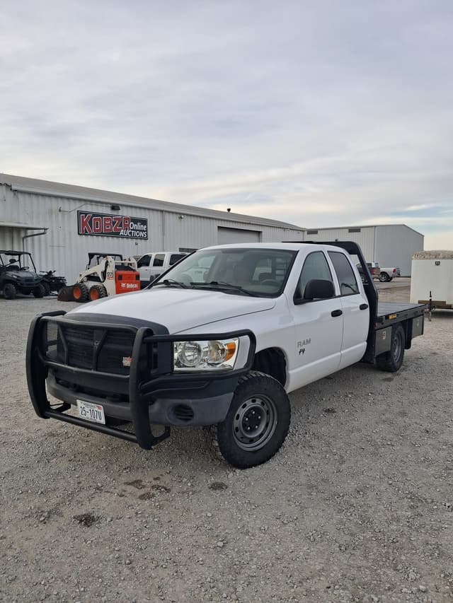 Image of Dodge Ram 1500 equipment image 2