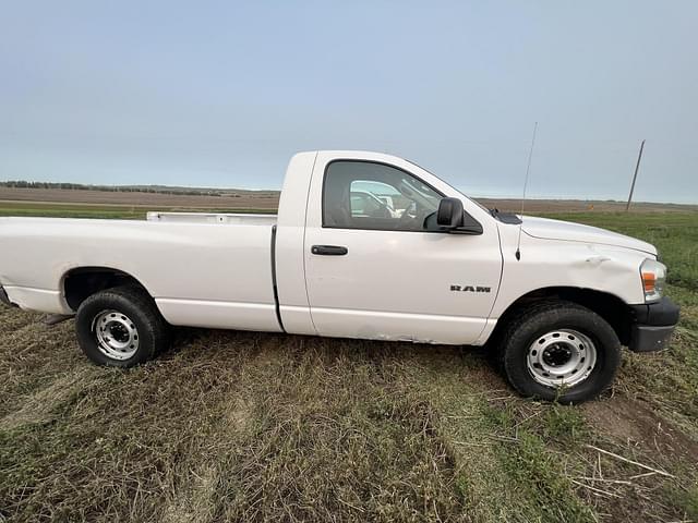 Image of Dodge Ram 1500 equipment image 2