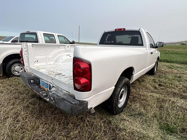 Image of Dodge Ram 1500 equipment image 4
