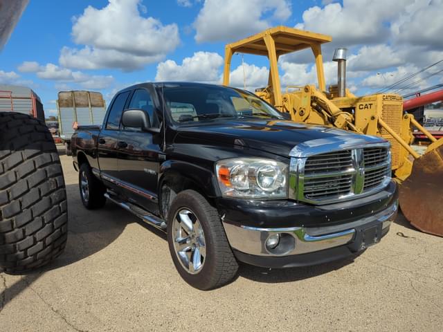 Image of Dodge Ram 1500 equipment image 2