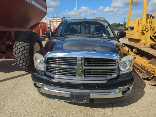 Image of Dodge Ram 1500 equipment image 1