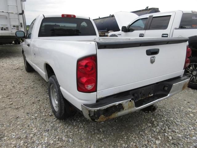 Image of Dodge Ram 1500 equipment image 2