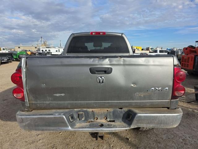 Image of Dodge Ram 1500 equipment image 4