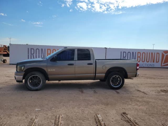 Image of Dodge Ram 1500 equipment image 1