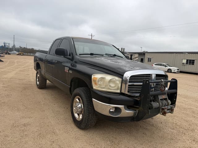 Image of Dodge Ram 1500 equipment image 3