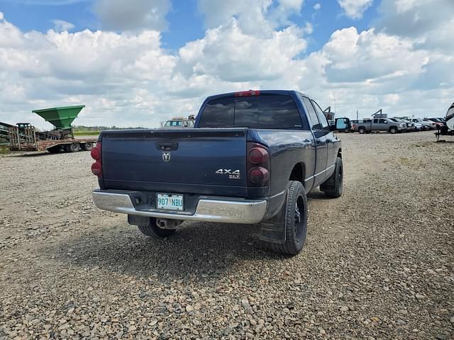 Image of Dodge Ram 1500 equipment image 4