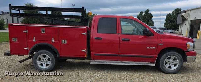 Image of Dodge Ram 1500 equipment image 3