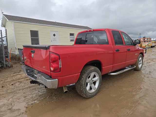 Image of Dodge Ram 1500 equipment image 2