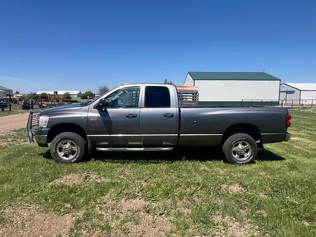 Image of Dodge Ram 2500 equipment image 1