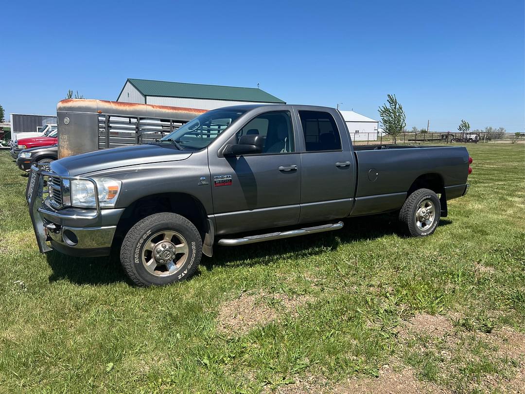 Image of Dodge Ram 2500 Primary image