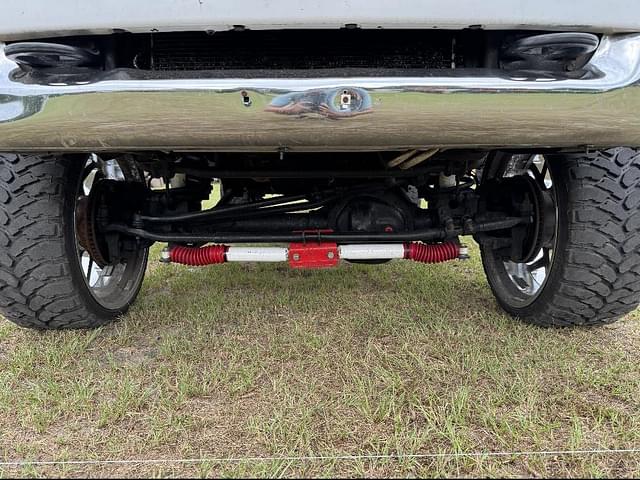 Image of Dodge Ram 2500 equipment image 3