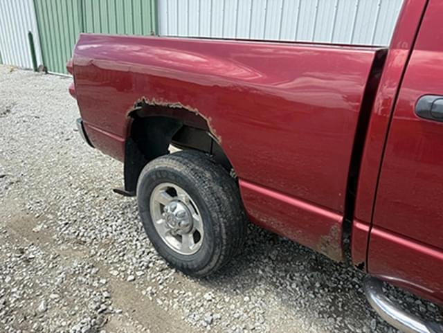 Image of Dodge Ram 2500 equipment image 3