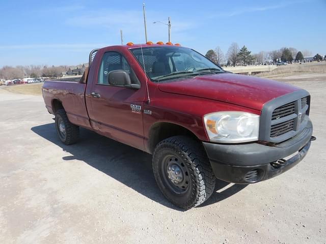 Image of Dodge Ram 2500 equipment image 3