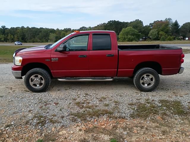 Image of Dodge Ram 2500 equipment image 3