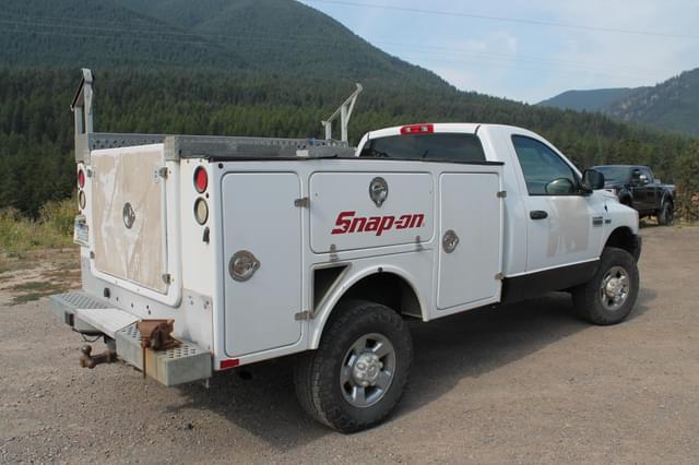 Image of Dodge Ram 2500 equipment image 4