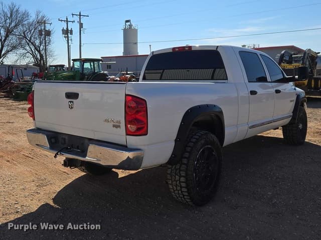 Image of Dodge Ram 2500 equipment image 4