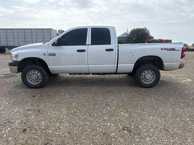 Image of Dodge Ram 2500 equipment image 1