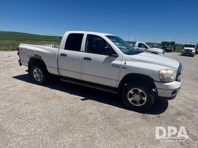 Image of Dodge Ram 2500HD equipment image 1