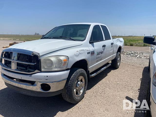 Image of Dodge Ram 2500 equipment image 2